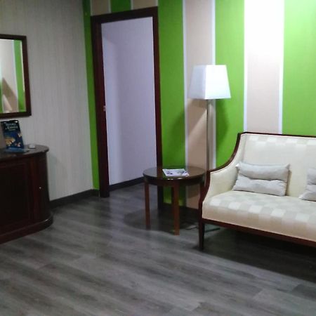 Hotel Nuevo Ara Caceres Ngoại thất bức ảnh