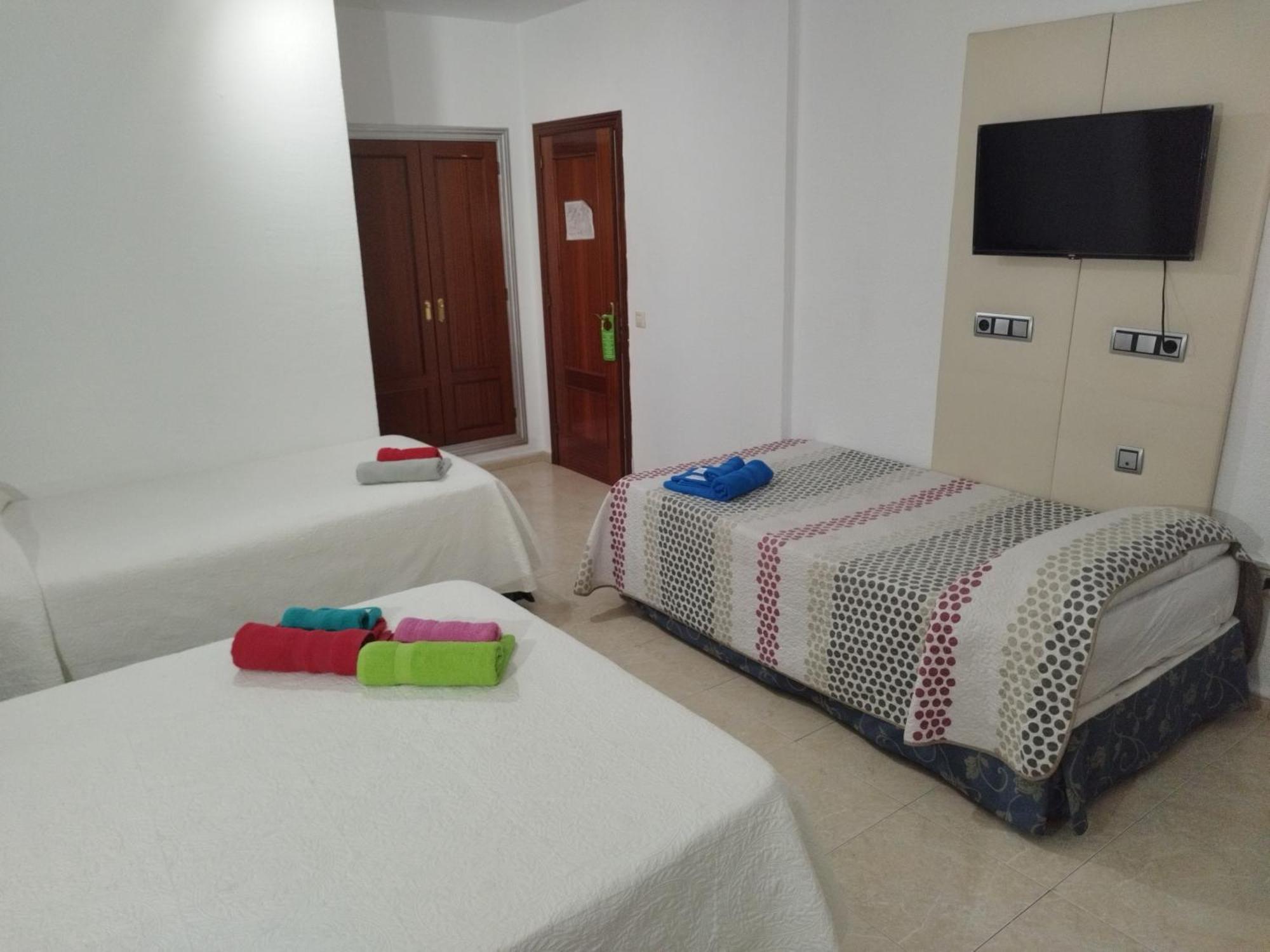 Hotel Nuevo Ara Caceres Ngoại thất bức ảnh