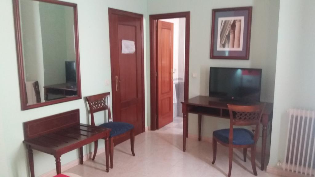 Hotel Nuevo Ara Caceres Ngoại thất bức ảnh