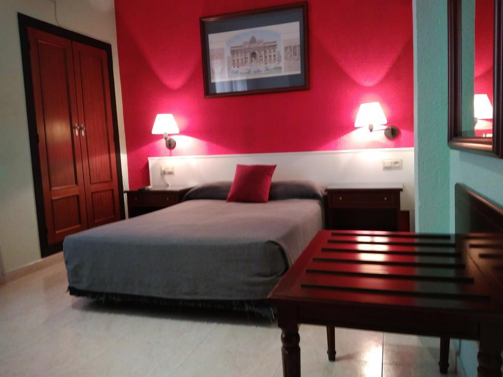 Hotel Nuevo Ara Caceres Ngoại thất bức ảnh