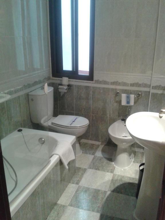 Hotel Nuevo Ara Caceres Ngoại thất bức ảnh