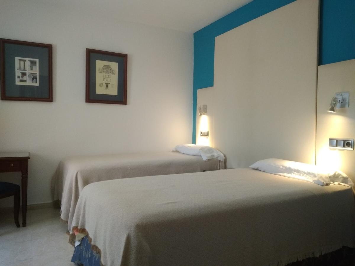 Hotel Nuevo Ara Caceres Ngoại thất bức ảnh