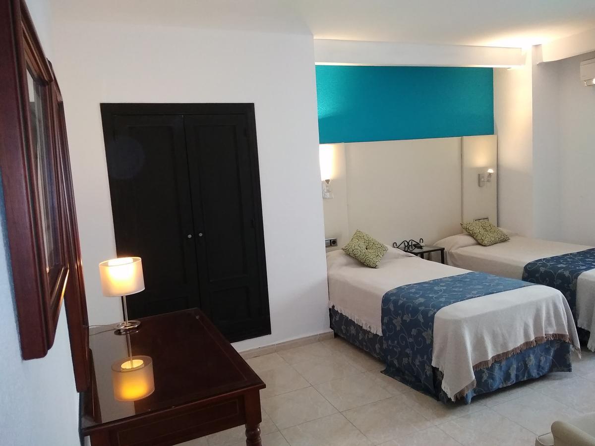 Hotel Nuevo Ara Caceres Ngoại thất bức ảnh