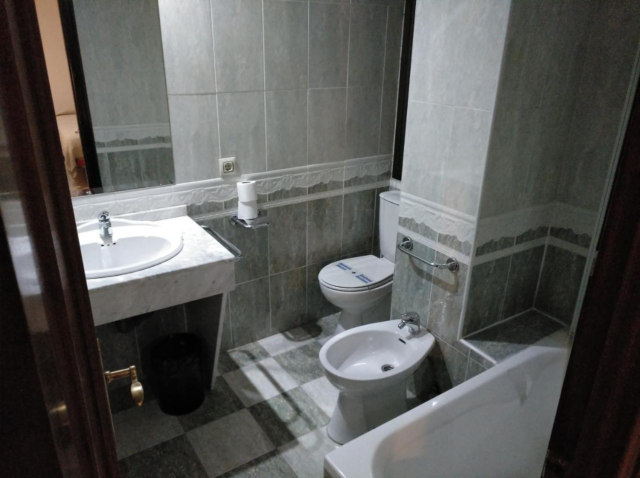 Hotel Nuevo Ara Caceres Ngoại thất bức ảnh
